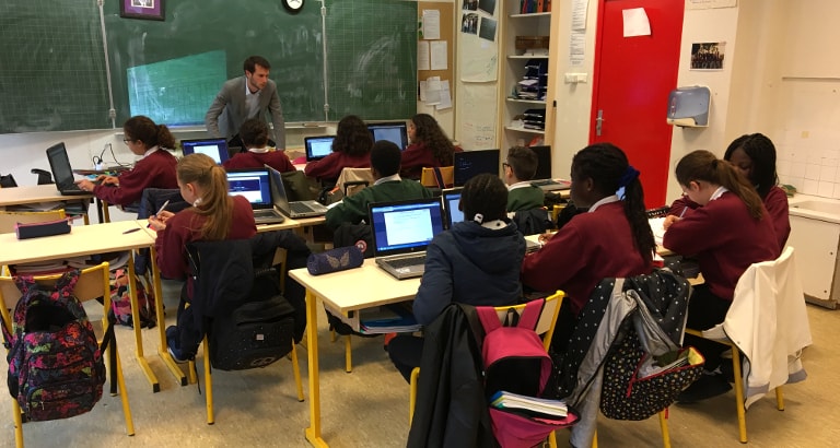 Classe de 4e utilisant Khan Academy